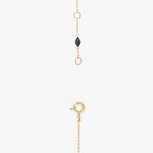 Load image into Gallery viewer, Luna Collier 1 Vert en or 18k avec émeraude et saphirs bleus fermoir