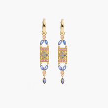 Load image into Gallery viewer, Boucles d’oreilles Ava or jaune, saphirs roses, jaunes, bleus face