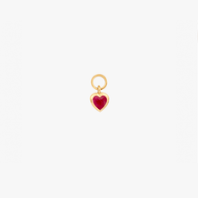 Load image into Gallery viewer, charm mini boucle d'oreilles Petit Coeur en or jaune 18 carats et rubis face