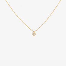 Load image into Gallery viewer, collier petit coeur en or jaune 18 carats et diamant taillé face