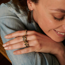 Charger l'image dans la visionneuse de la galerie, Combo love peacock gaia bague emeraude saphirs diamant Sophie d'Agon
