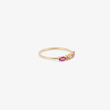 Cargar imagen en el visor de la Galería, Gaia Bague 6 Amor or jaune 18 carats, saphirs padparadscha, rubies, diamant blanc, profil