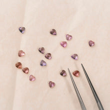 Load image into Gallery viewer, Petit Coeur collier 1 saphir or jaune 18 carats Sophie d'Agon