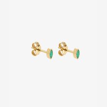 Load image into Gallery viewer, Sophie d'Agon , Puce d'oreilles Georgia 1 Verte , or recyclé , or jaune 18K , émeraude , profil
