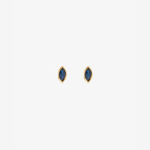 Load image into Gallery viewer, Sophie d'Agon , Puce d'oreilles Georgia 1 Bleue , or recyclé , or jaune 18K , saphir bleu , face