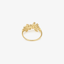Load image into Gallery viewer, Camélia bague 1 diamant or jaune, diamants dos