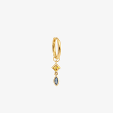 Charger l'image dans la visionneuse de la galerie, Mini boucle d'oreilles piercing saphir jaune saphir bleu Or 18 carats Sophie d'Agon Face
