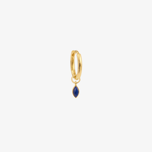 Load image into Gallery viewer, Mini boucle d'oreilles piercing saphir bleu foncé Or 18 carats Sophie d'Agon Face
