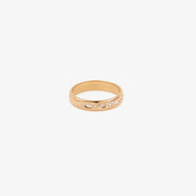 Load image into Gallery viewer, Alliance Miniflower Love 3 , or rose 18 carats, diamants blancs profil
