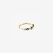Load image into Gallery viewer, Bague Gaia 5 bleue or jaune, saphirs bleus et émeraudes profil
