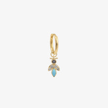 Load image into Gallery viewer, mini boucle d'oreilles luciole turquoise or jaune turquoise naturelle face
