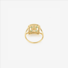 Load image into Gallery viewer, Bague Rita 1 verte or jaune, saphirs, émeraudes et diamants dos
