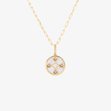 Load image into Gallery viewer, Sophie d'Agon, Selene collier or jaune 18 carats, nacre, diamants bruns, diamants blancs, face
