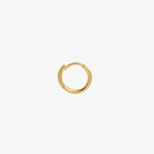 Load image into Gallery viewer, Créole anneau fermée boucle d'oreilles Or 18 carats Sophie d'Agon profil
