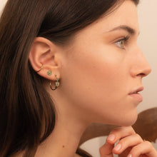 Load image into Gallery viewer, Boucle d'oreille créole Miniflower or jaune, émeraudes et diamants salt and pepper portée
