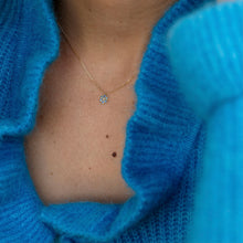 Load image into Gallery viewer, Miniflower Collier 1 Bleu , or jaune , saphirs bleu , diamant
